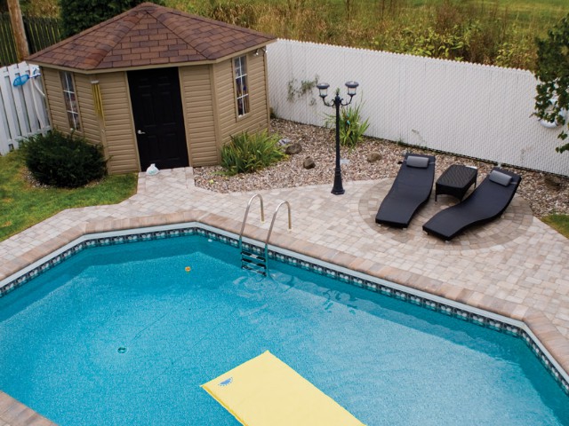 Pool with Unistone Pavers & Bull Nose